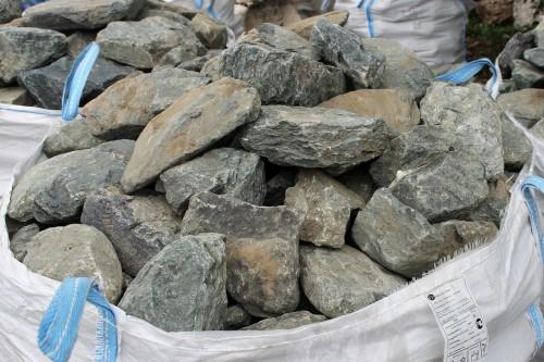 Гранит скальник (серо-зеленый) фр. 100-500 мм.